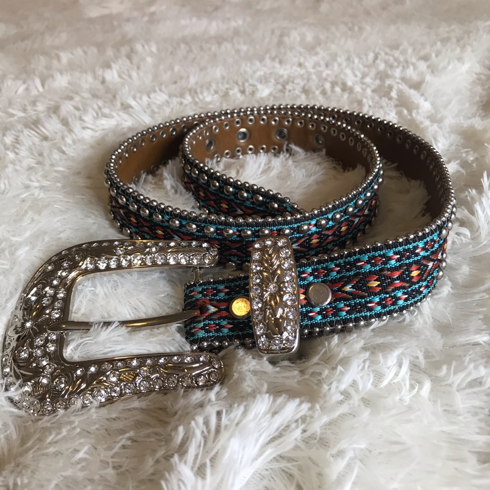 Western Style Leather Belt (Stud / Embroidered)